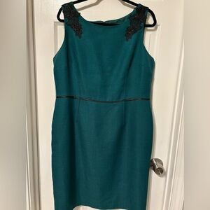 Elegant Teal Sleeveless Dress with Black Accents